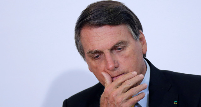 Bolsonaro adota 'Plano Vacina' para tentar estancar perda de popularidade
